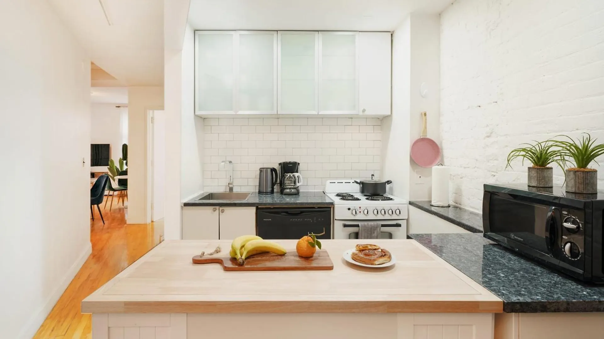 Apartment 139-2W Prime West Village Furnished 2Br Best Value New York